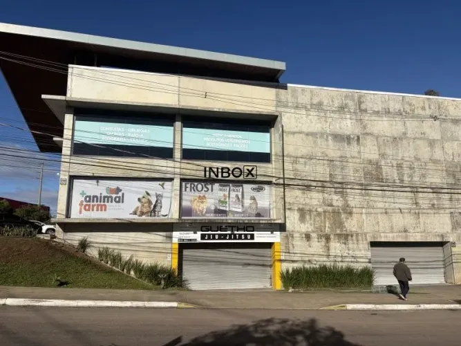 Loja Comercial com 350m² , Design Moderno na Avenida Juca Batista