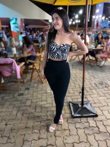 Cropped (Zara)