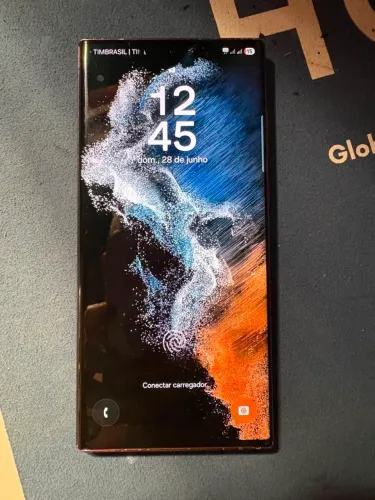 S22 ultra 256gb com mancha na tela próximo a câmera, aparelho funcionando 