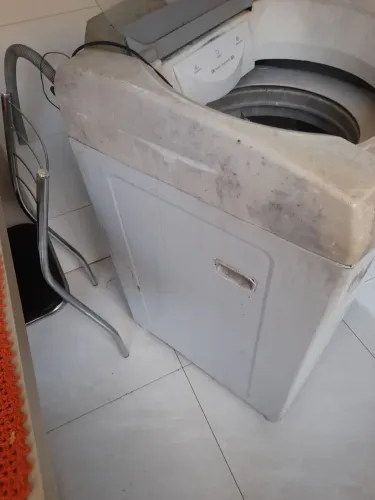 Vendo máquina de lavar 11k Brastemp precisando de reparo a função lavar o restante tudo ok
