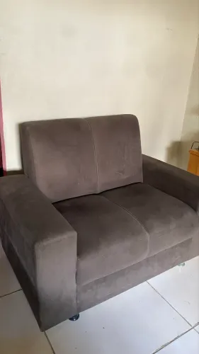 SOFÁ DE DOIS LUGARES 