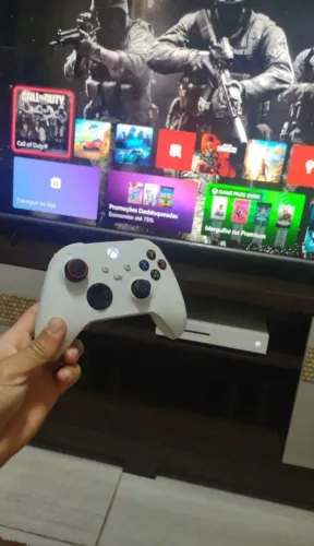 XBOX ONE S 1 TB com 5 jogos 