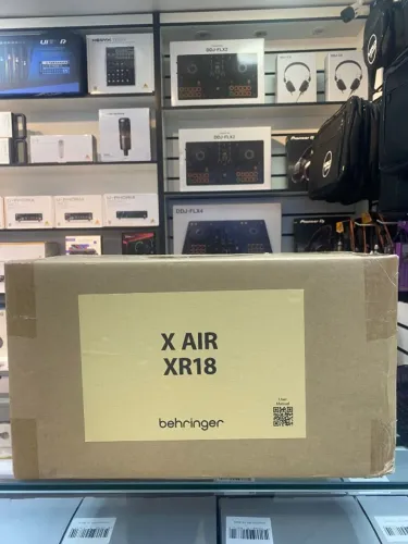 Mesa de Som Digital Behringer Xair XR18 Oferta World Of Music