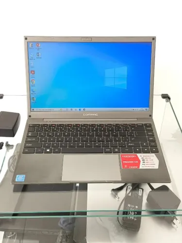 Compaq Presario 420 Notebook Pentium N3700 4GB RAM SSD 128GB Tela 14" HD