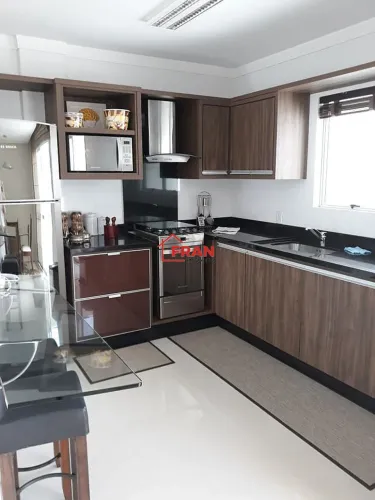 Cobertura a Venda no bairro Córrego Grande - Florianópolis, SC