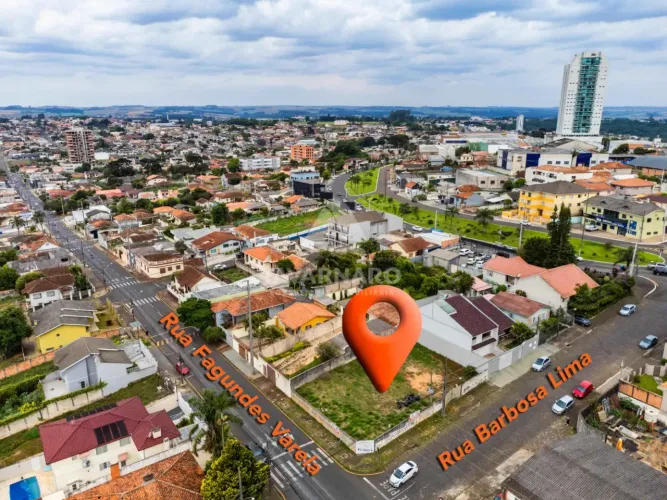 Terreno de esquina com a Fagundes Varela