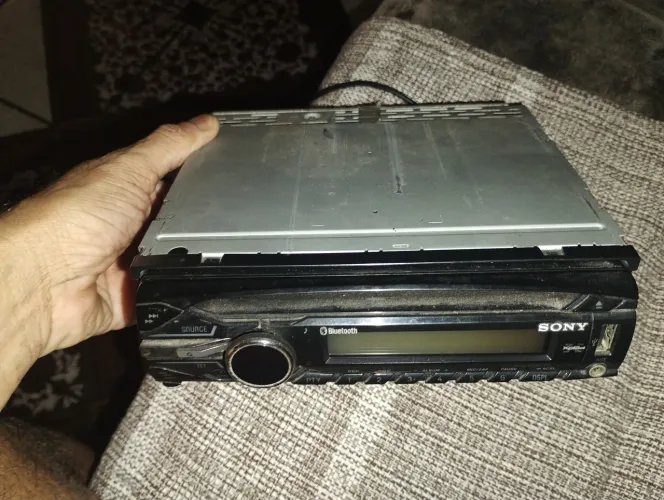 Rádio automotivo