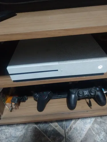 Xbox one s 1t