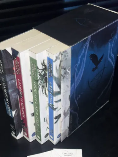 BOX DE LIVROS A SAGA DOS CORVOS