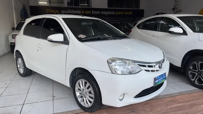 Toyota Etios XLS 1.5 Flex 16V 5P Mec. 2016