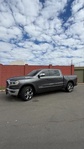 Ram 1500 Limited 5.7 CD 4X4 Aut. 2023