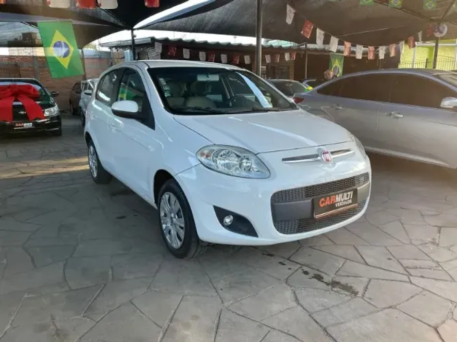 Fiat Palio Essence 1.6 Flex 16V 5P 2014