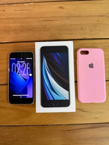 IPHONE SE 2020 - 128 GB - BRANCO MUITO BEM CONSERVADO E SEM MARCAS DE USO!