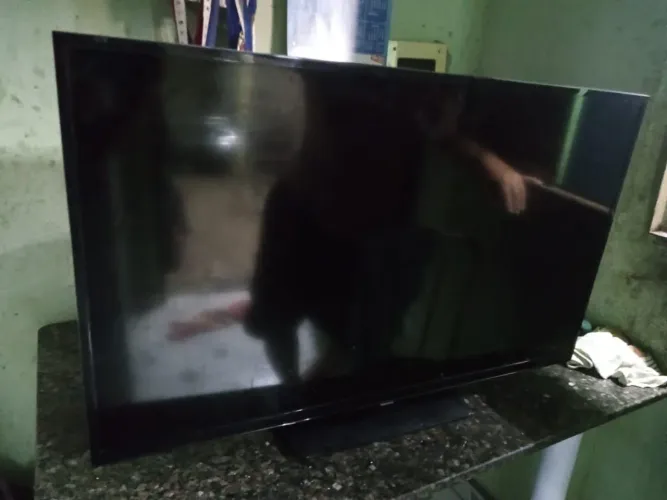 Televisão Samsung '40 - Defeito no Display