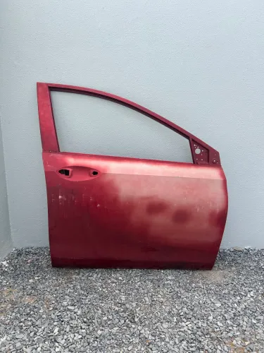 Vendo porta do Ônix Plus  premier (dianteira lado direito)