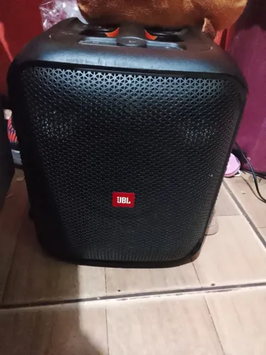 Caixa de som JBL 