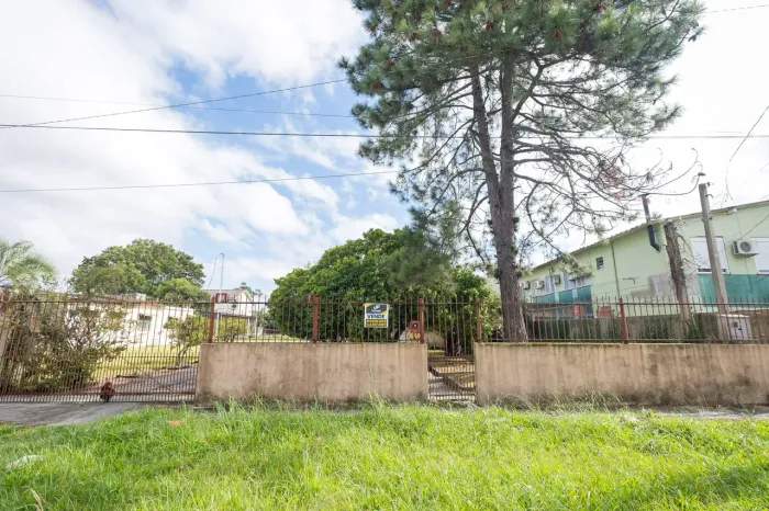 Terreno à venda na Av. Cidade de Lisboa, Fragata - 1.700 m² de área total, com amplo galpã
