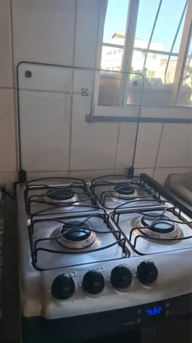 Fogão Eletrolux 4 bocas com Timer e Relógio