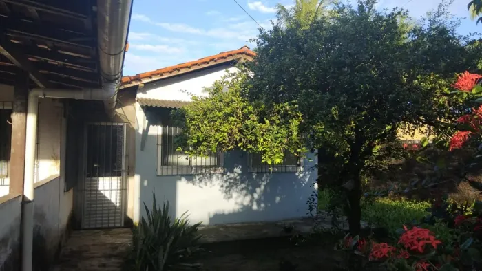 Alugo casa na avenida rio branco Marapanim