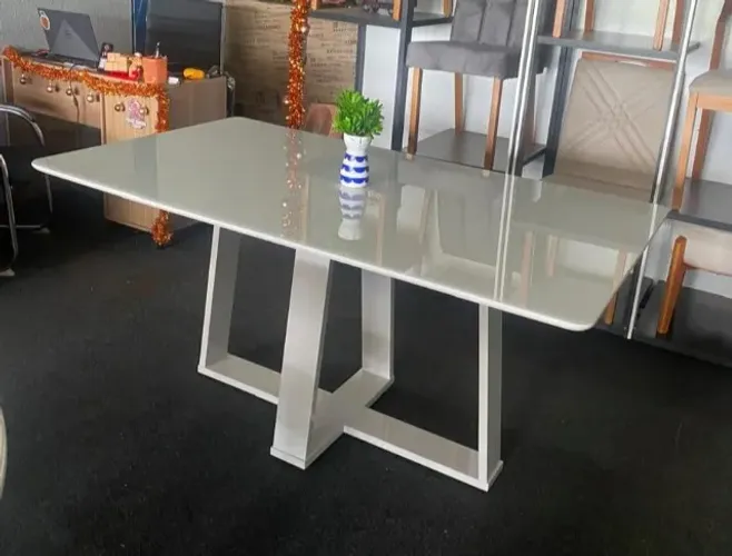 Mesa de Jantar Rubi 160x90cm c 6 Cadeiras Mônaco Tec. Linho - Forte Atacadista