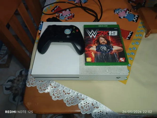 Xbox one S - Vendo com Urgência