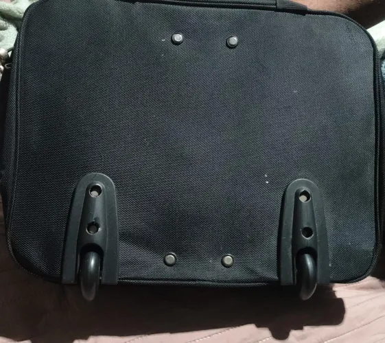 VENDE SE UMA BOLSA ORIGINAL WISDOM