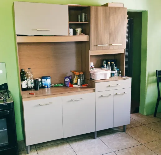 Armário de cozinha semi novo