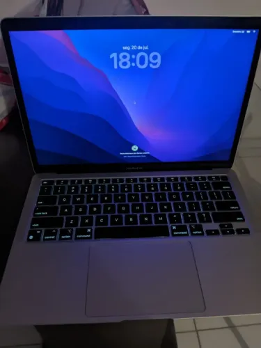 MacBook Air M1 - 8GB/256GB - Seminovo - Prata