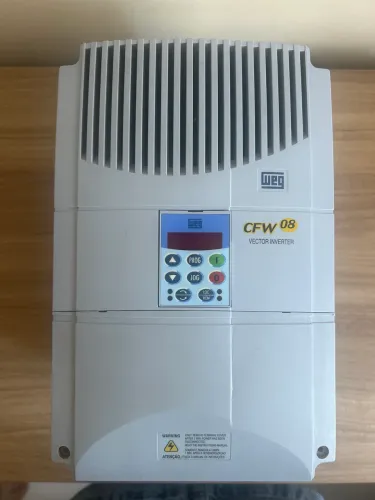 Inversor de frequência CFW08, 30a 380v