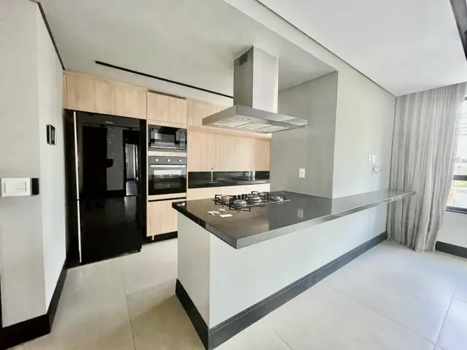 Apartamento | 75m² | 2 Suítes | 2 Vagas | Prédio Moderno e Automatizado