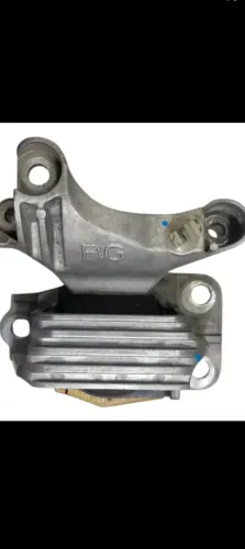 Coxim do Motor Direito de Renault Fluence 2.0 