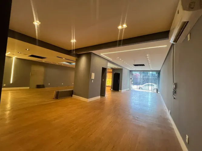 VIEIRALVES - EXCELENTE PONTO COMERCIAL - 13.000,00