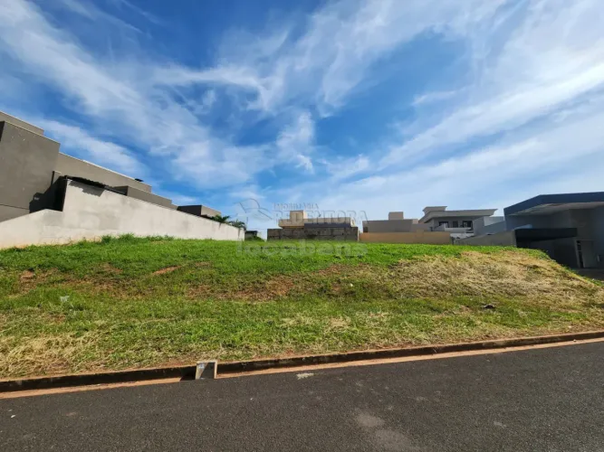 Terreno a venda no Condomínio Residencial Gaivota II de 400 m²