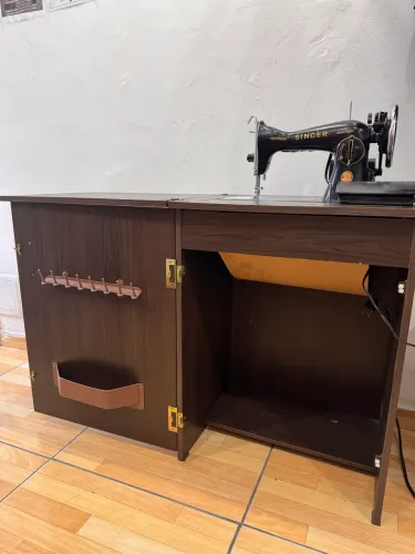 Máquina Singer 15c pretinha