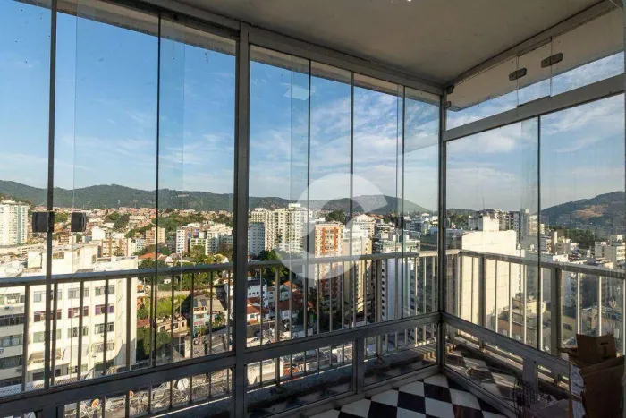 Cobertura Duplex Espetacular a 1 Quadra da Praia 4 Quartos, Área Gourmet e Piscina!