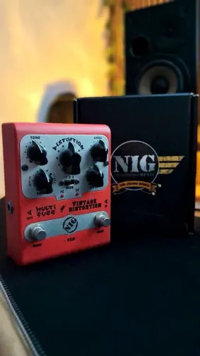Pedal NIG Multi Fuzz e Vintage Distortion
