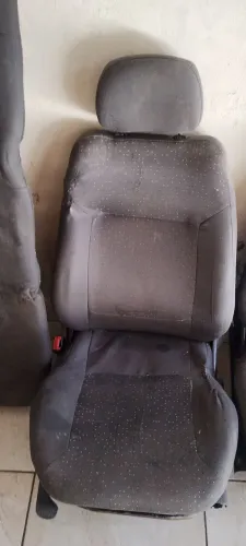 Vendo os bancos do Corsa Maxx