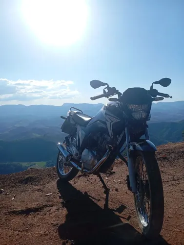 Vende-se Titan 150 2015