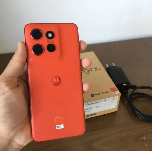 Moto Edge 50 Neo seminovo