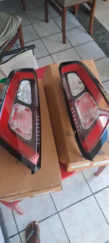 Lanterna traseira Fiat punto