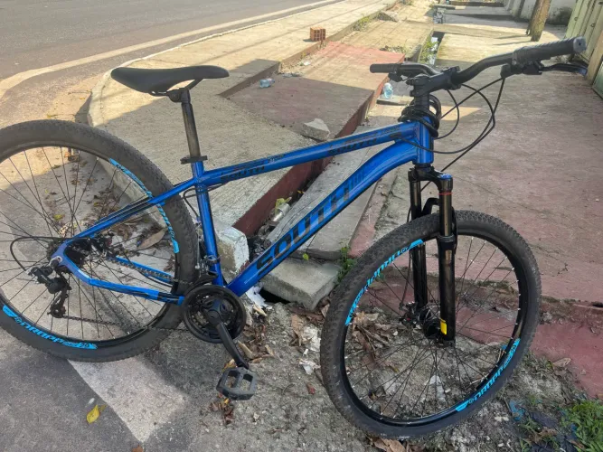 Vendo bicicleta valor 850 numero de telefone *93