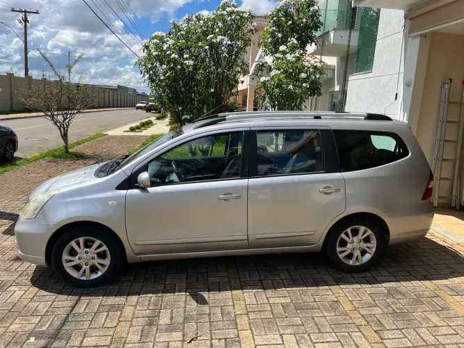 Nissan Livina Grand SL 1.8 16V Flex Fuel Aut. 2014