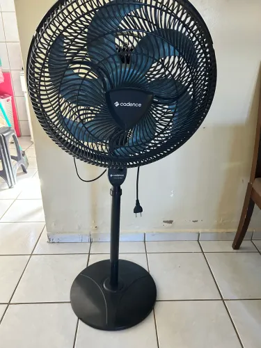 Ventilador de pé cadence 6 pás