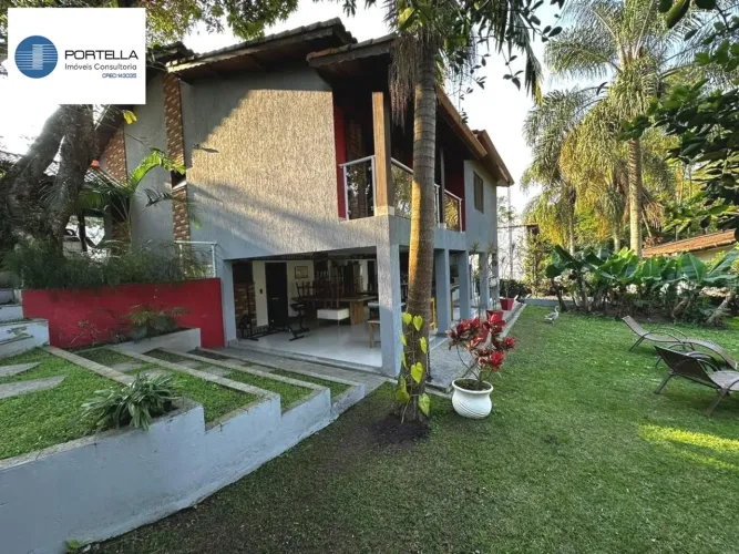 Casa em Condomínio Mont Clair, segurança e área verde em Bairro Pouso Alegre, Santa Isabel