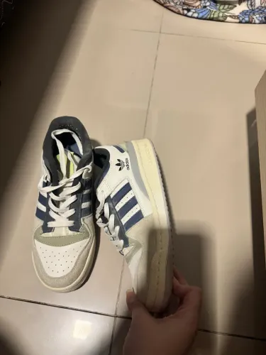 Tênis adidas original 