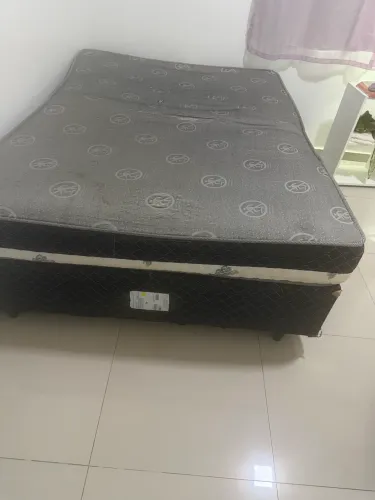 Vendo, guarda roupa, painel, sofá.