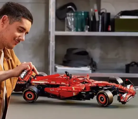 BLOCO Lego importado F1-Ferrari S-24 1400PÇ - NOVA