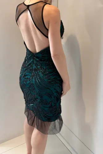 Vestido de festa curto pedraria 