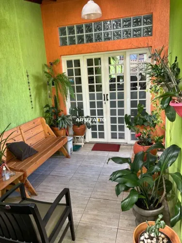 Casa à Venda em Socorro, São Paulo - SP