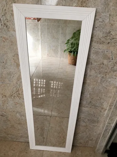     Espelho Grande de Corpo Inteiro com Moldura Branca